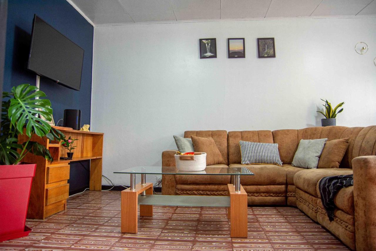 5 Min From The Airport - Perfect Stop Alajuela Buitenkant foto